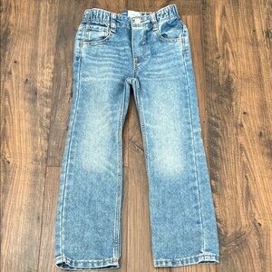 NWOT Old Navy Light Blue Relaxed Jeans